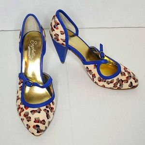 Seychelles Heritage Bowtie Heel size 6